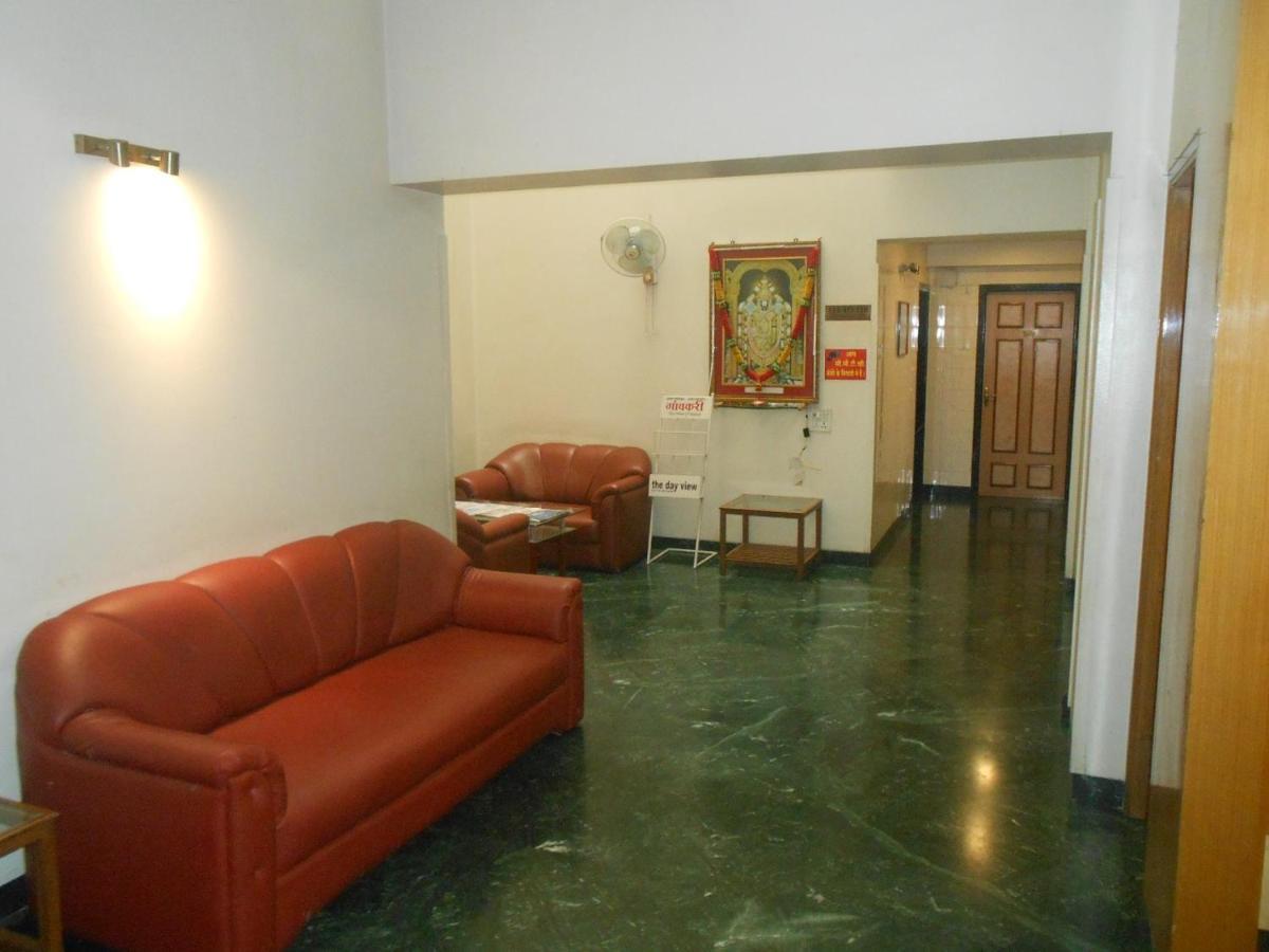Hotel Pooja International Nashik Esterno foto